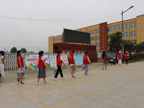 王庄仁爱中心小学开展新学期疫情防控及应急处置演练活动