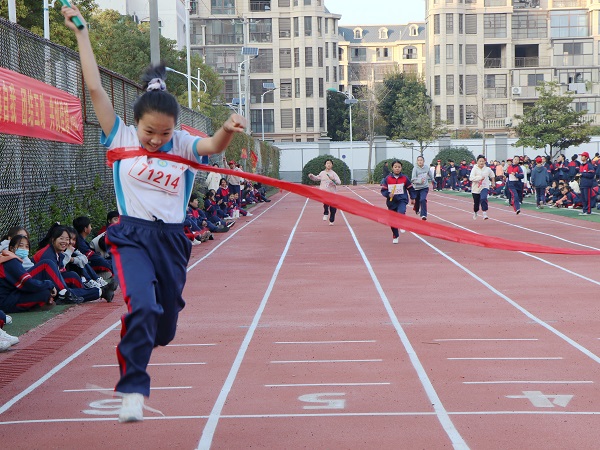 固镇县第四中学举办冬季田径运动会